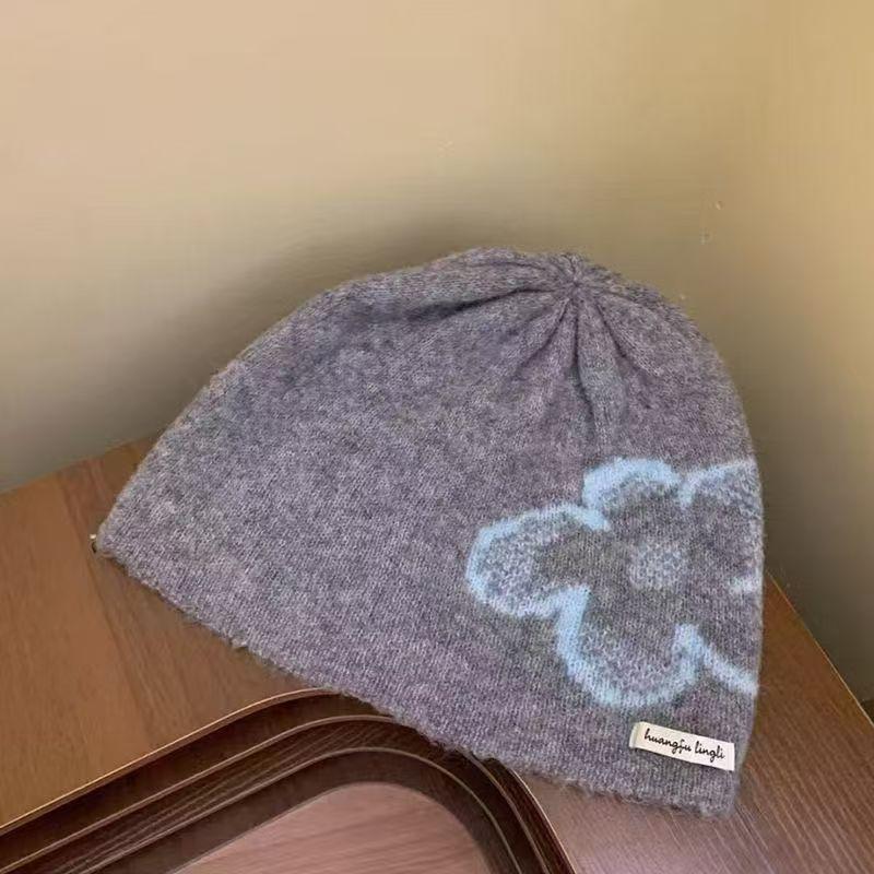 Korean Floral Knit Beanie for Women Winter Warm Face-Slimming Hat