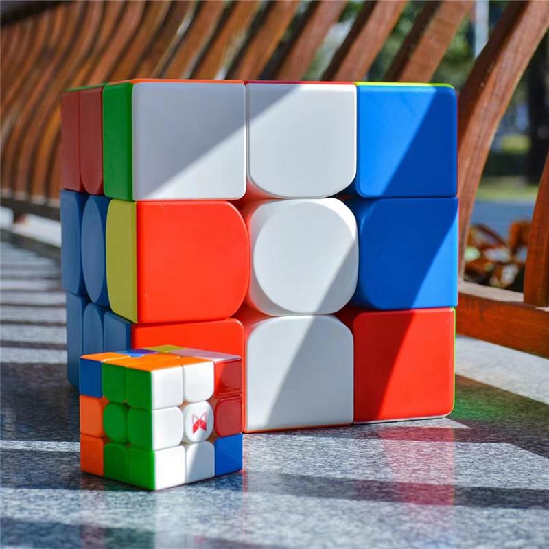 18.8cm A Rubik's Cube That Can Be Used As a Stool To Sit On