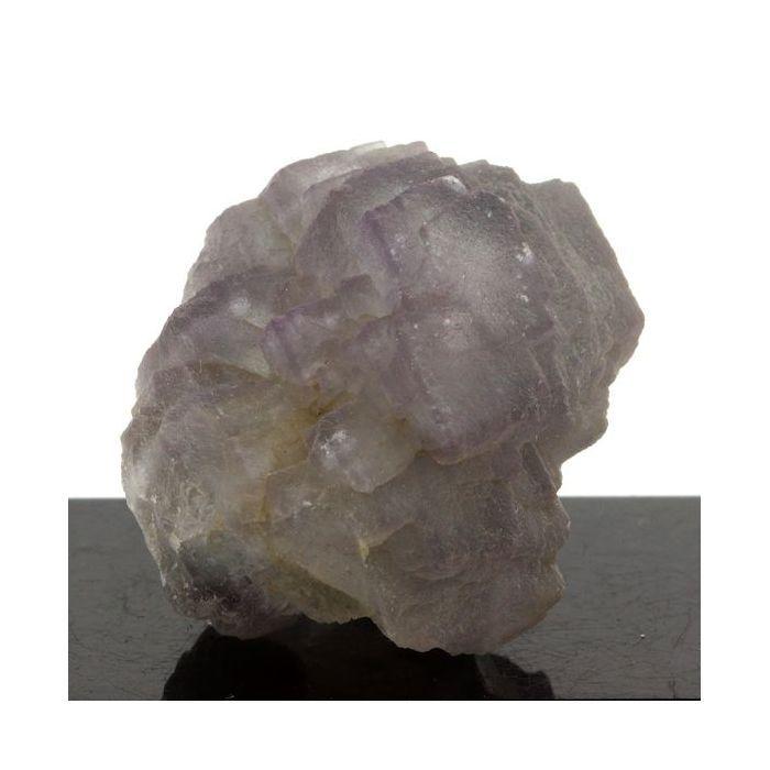 Pierres et Minéraux. Fluorite violette. 172.3 ct. Massif du Mont-Blanc, France..