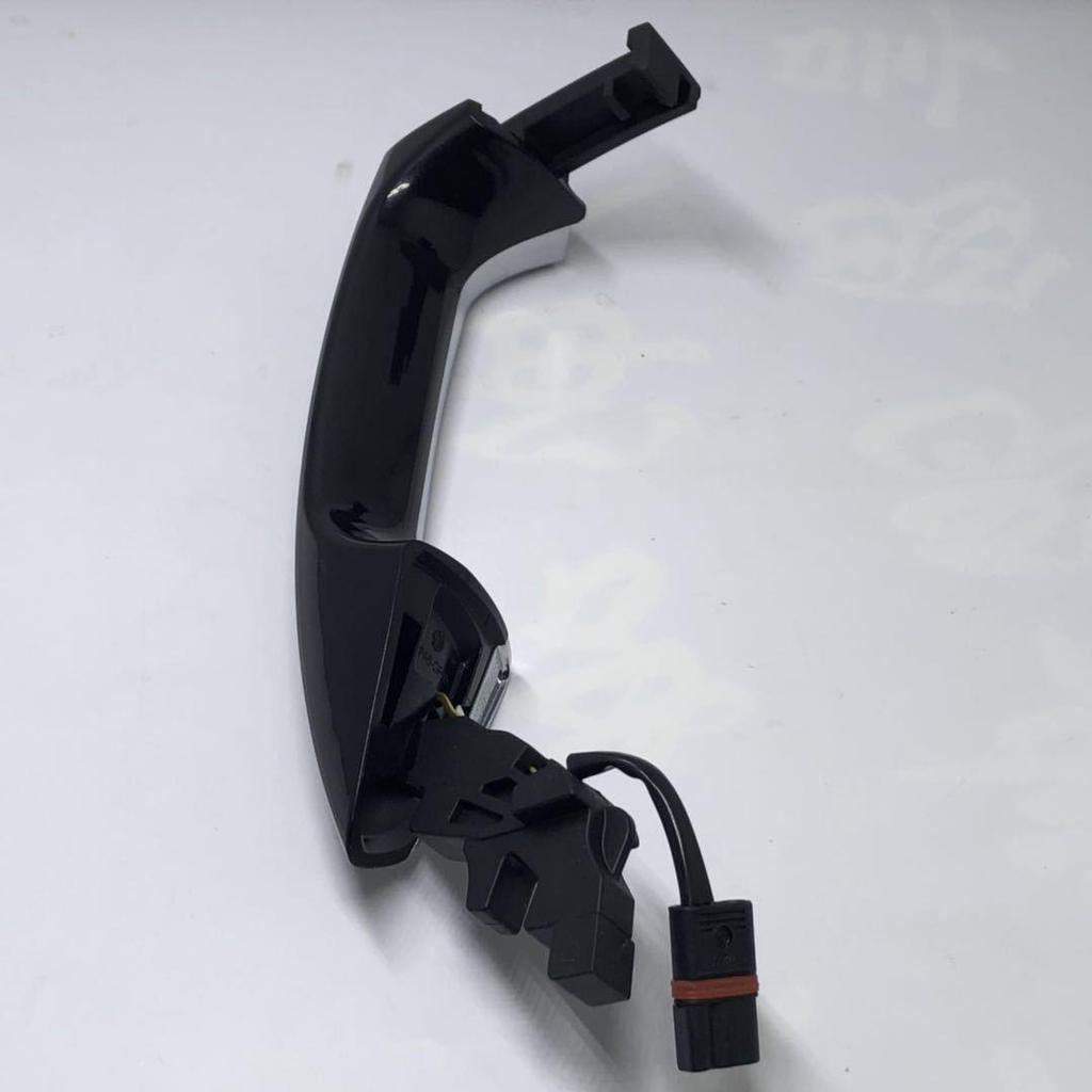 Ручка задней двери Mercedes-Benz W204/W212 (Лево право) для C200/C300 - Деталь 2047601370