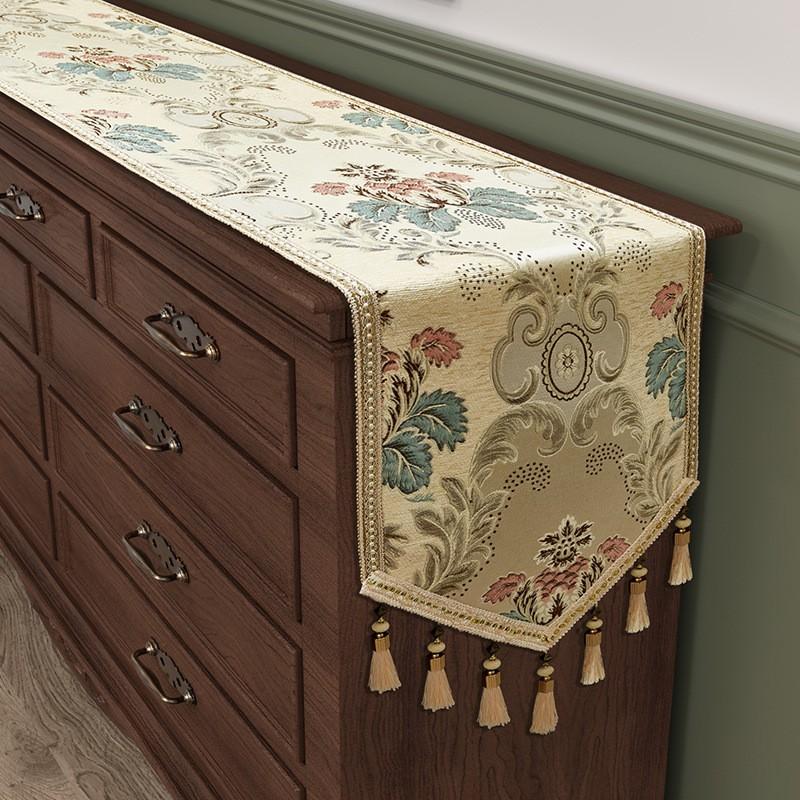 Luxury Chic Table Runner Dining Floral Embroidery Waterproof Oil-Resistant Chenille Fabric American Vintage Style