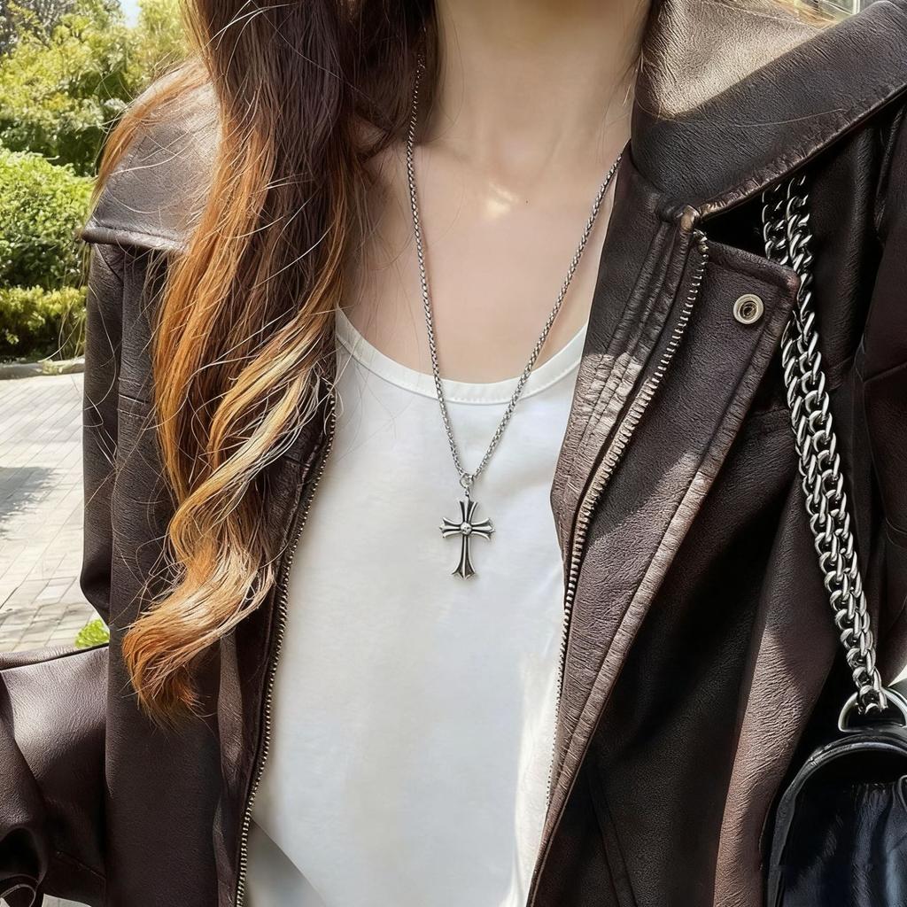 Dark zircon cross beaded necklace for women, long summer style neck chain, trendy and versatile collar chain, Instagram style
