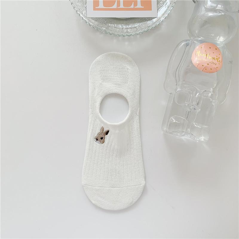 Женские летние белые невидимые носки с милой вышивкой в виде животных и растений, силиконовые нескользящие носки