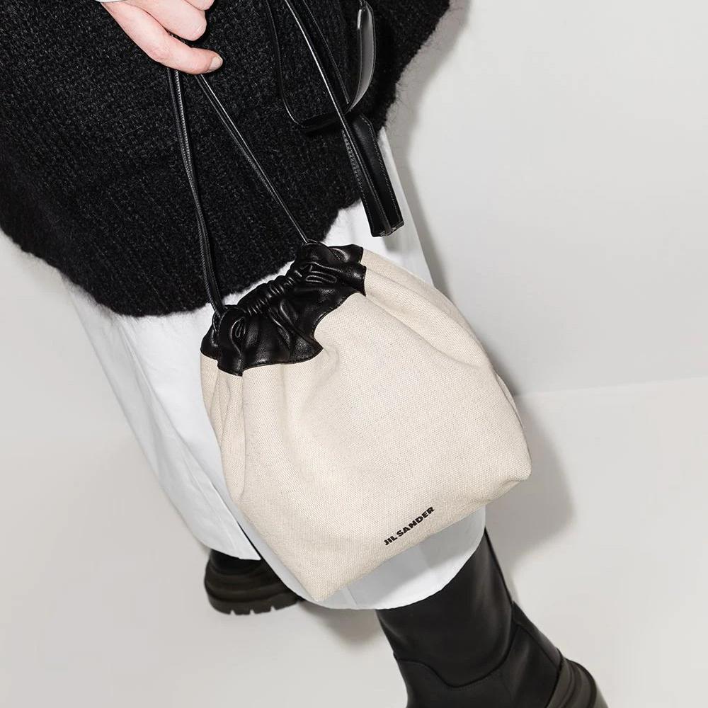 Jil Sander Minimalist Reversible Drawstring Bag Women Tote Bag White Black JSPT853407WTB73003N102
