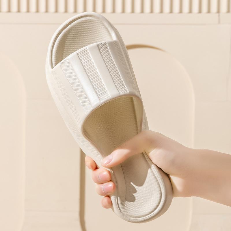 Летние полосатые модные тапочки для пар, женские и мужские домашние тапочки, легкие тапочки из ЭВА с толстой мягкой подошвой для использования в помещении и на открытом воздухе, противоскользящие тапочки для ванной комнаты