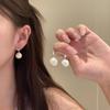 Изысканные серьги-гвоздики с жемчугом для женщин, нишевое ощущение высокого класса, маленькие серьги, изысканный легкий люкс, атмосферные серьги