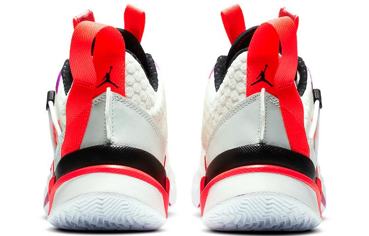 Jordan Почему не Zer0.3 SE Flash Crimson CK6612-101