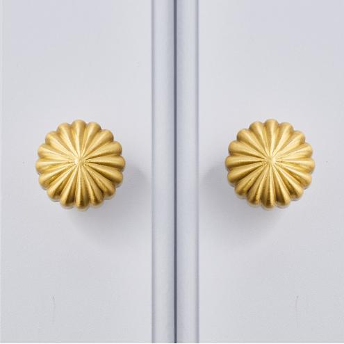 Creative French Gold Pumpkin Handle Retro Metal Cabinet Handles Decor Pull Cupboard Door Handle for Cabinet Kitchen