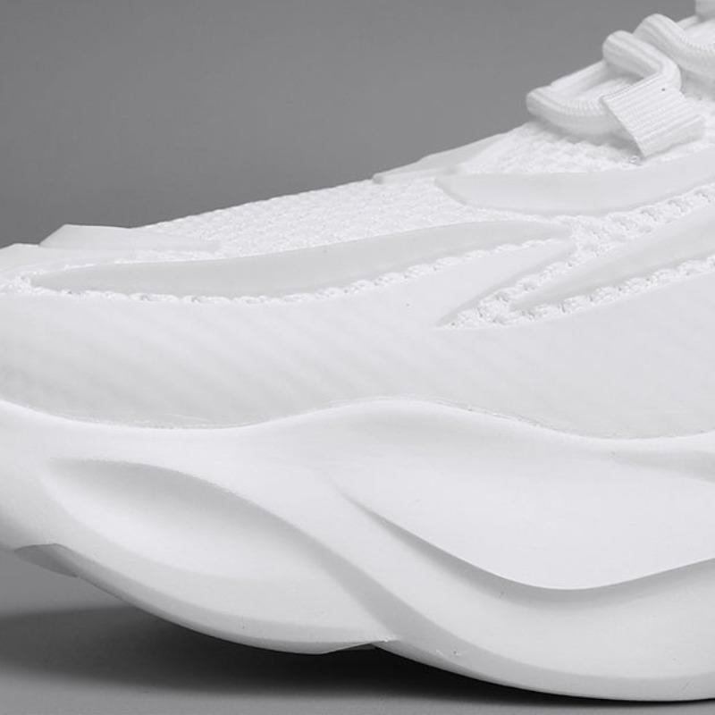 Fashion Summer New Classics Men Sneakers Fashion Lightweight Breathable Platform Running Shoes Tennis Shoe Luxury Elastic Training Shoes