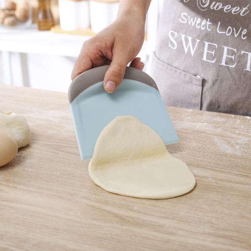 Скребок для теста Скребок для миски Скребок для скамьи Нож для пиццы Нож для теста Инструменты для выпечки своими руками Кухонные инструменты для готовки Со шкалой