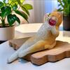 Фигурка кота, пьющего вино, из смолы, держащая бокал с вином, статуэтка сидящего кота, скульптура из смолы, украшение для дома, офиса, десктопа