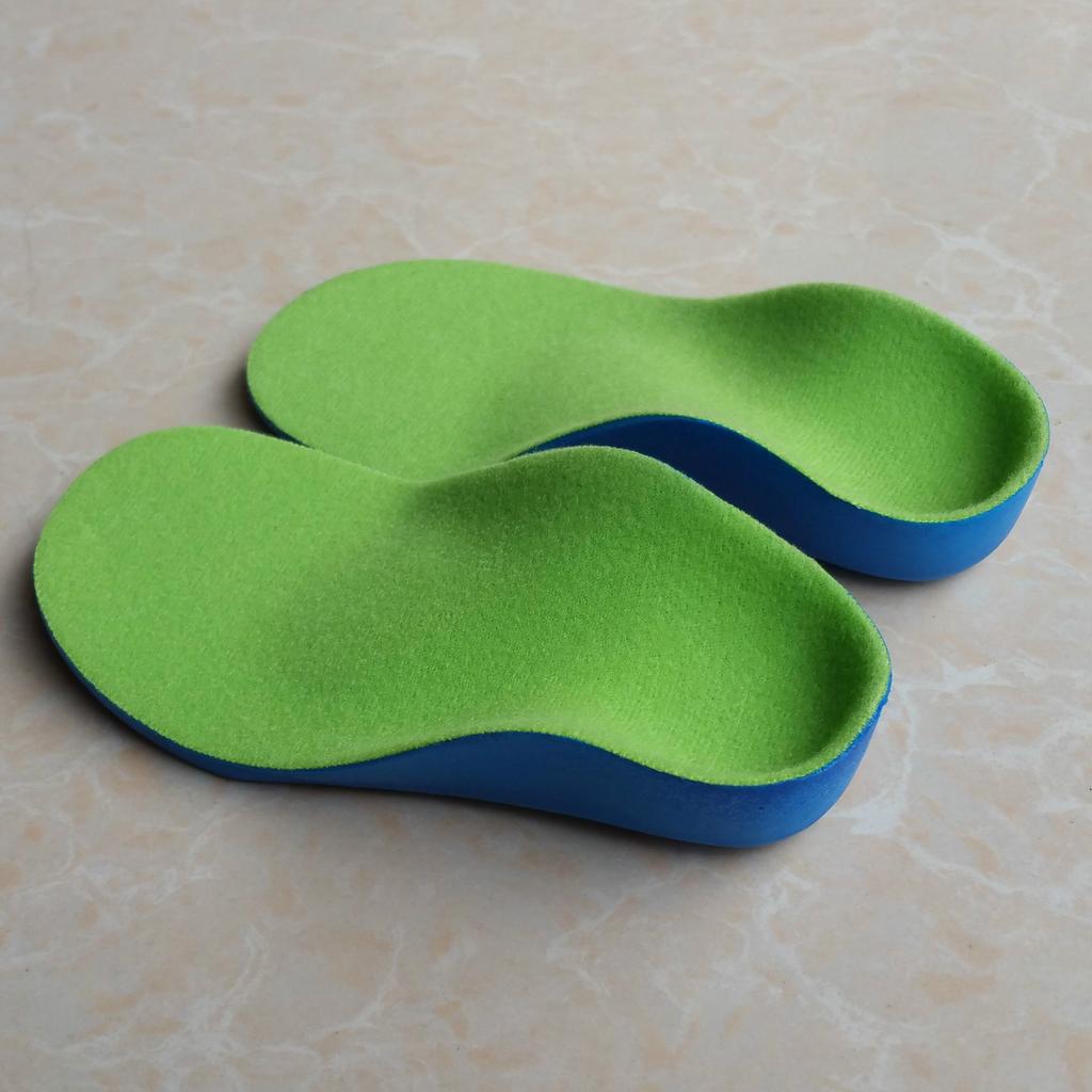 1 Pair of Kids Children Shoes Cushion Insert Orthopedic O / X-type Legs Corrective Arch Support