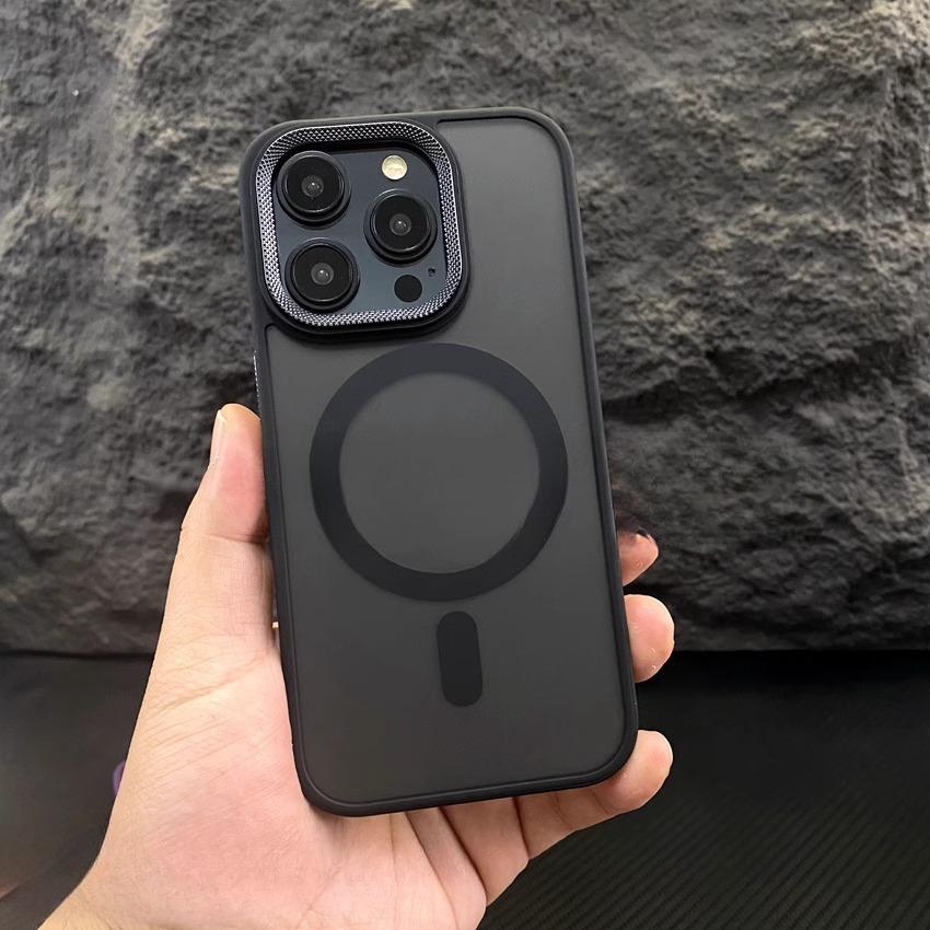 Подходит для Apple 16proMax Магнитный чехол для телефона Матовое ощущение кожи iPhone 15 Противоударный Кольцо для защиты линз 14 Чехол для защиты