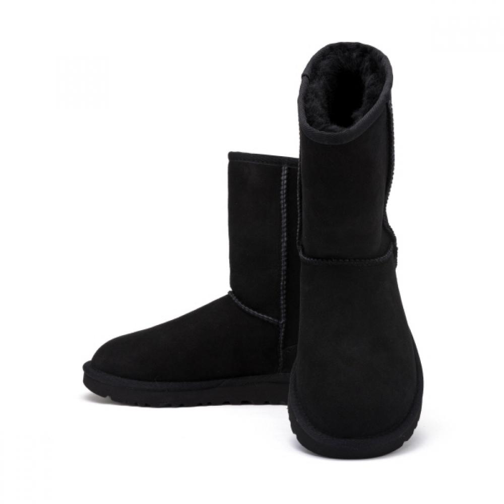 UGG Классические короткие черные сапоги 1016223