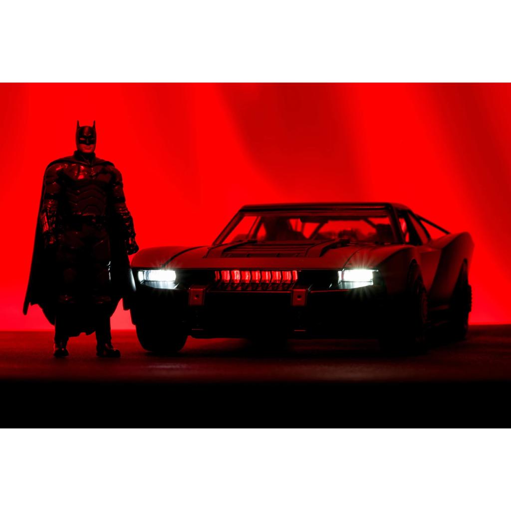 DC Comics The Batman JADA TOYS 2022 Metals Scale Diecast Vehicle Batmobile with Light Up THE BATMAN JADA TOYS 2022 METALS Scale DIE CAST VEHICLE