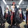 70см Аниме Статуя Jt One Piece Рыжеволосый Шанкс Четыре Императора Большая Модель Gk Фигурки Действия ПВХ Игрушки Коллекционные Предметы Украшения Подарки Подвижные Сочлененные