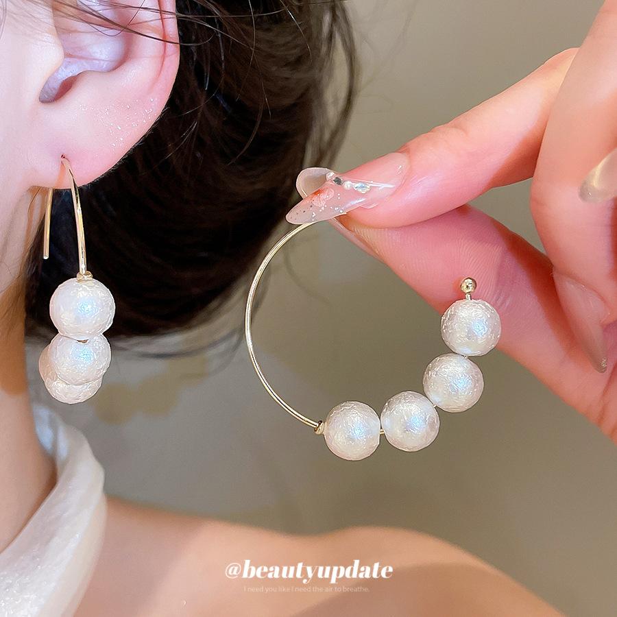 French Retro Pearl Beaded C-shaped Geometric Ear Hooks Niche Fashion High-end Simple Temperament Women Earrings