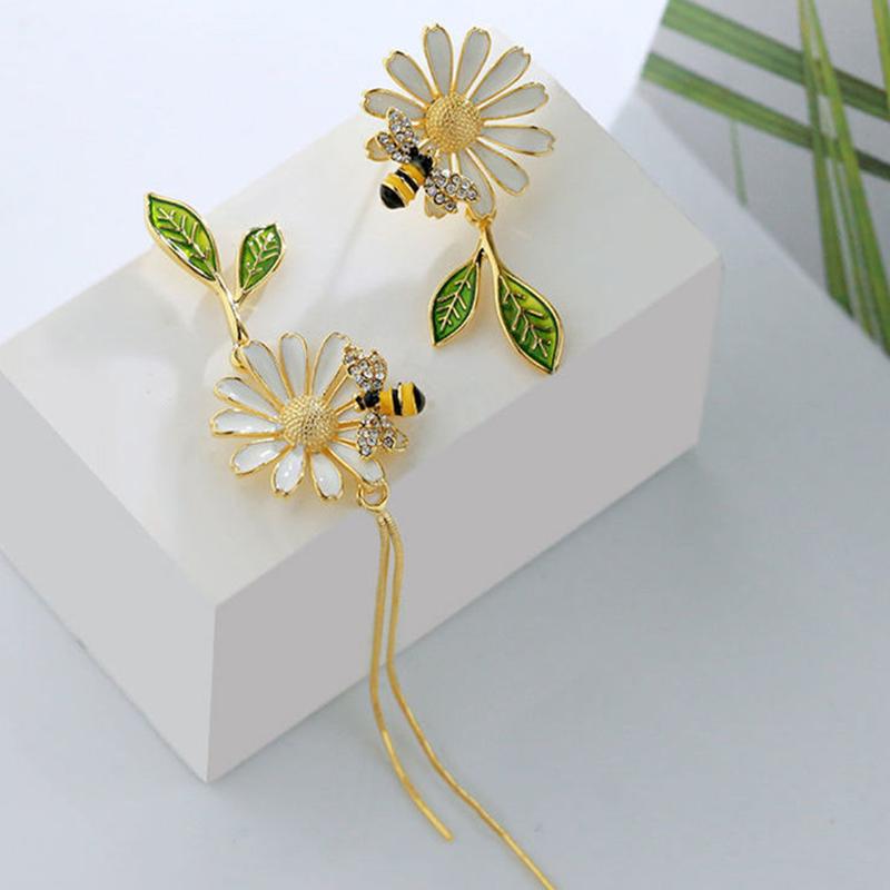 2022 корейские серьги-гвоздики в виде цветка ромашки и пчелы для женщин с бабочкой и цирконом