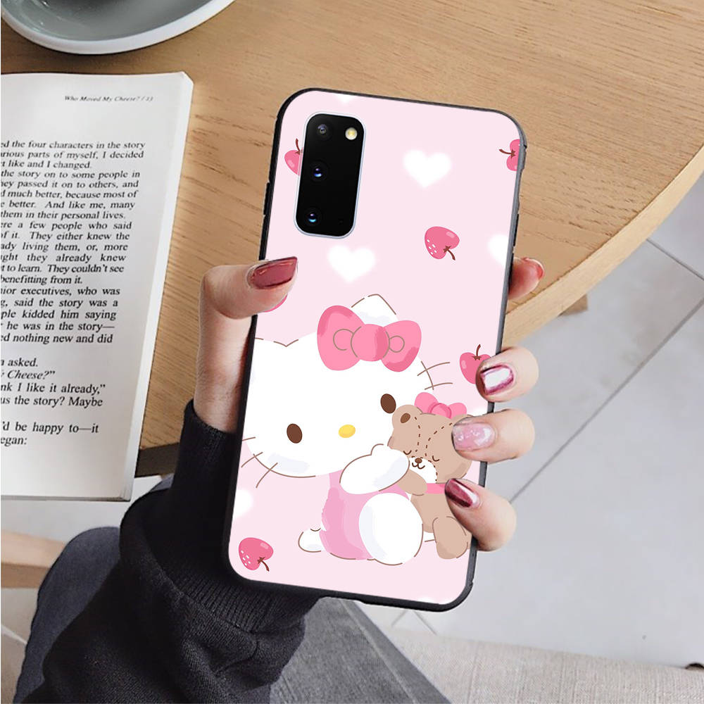 AH38 Прекрасный чехол Hello Kitty Black для iPhone 16 15 Plus 14 13 12 11 Pro 8 7 6S SE 5S X XR XS Max Realme C30 C33 C31 9I Huawei Y8P Y9 Sofe Cover