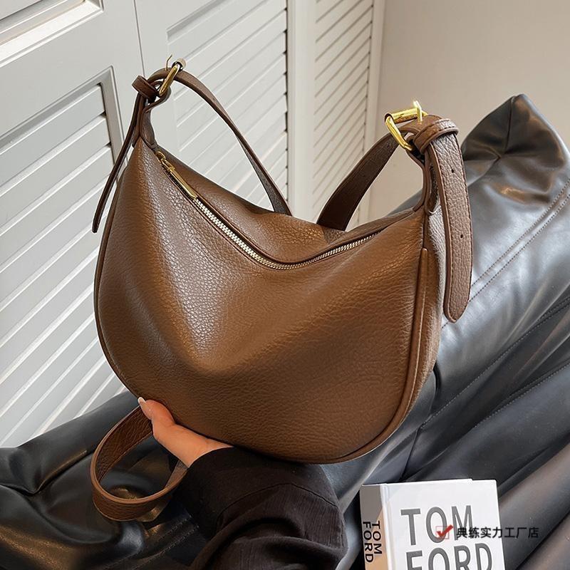Stylish and Simple Bag Women's New Popular High-end Shoulder Saddle Bag Casual Versatile Dumpling Bag Messenger Bag