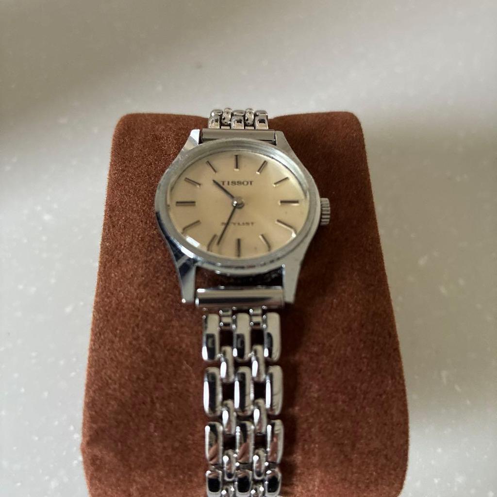Подержанные часы TISSOT серебристые