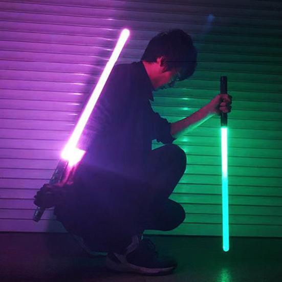 1/2 шт. RGB Световой меч Рукоять из сплава Перезаряжаемый Выдвижной Махающий Дуэльный Светодиодный Светящийся