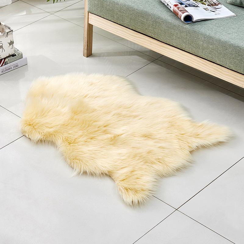 Modern Euro-Style Imitation Wool Long Pile Floor Mat for Living Room or Bedroom