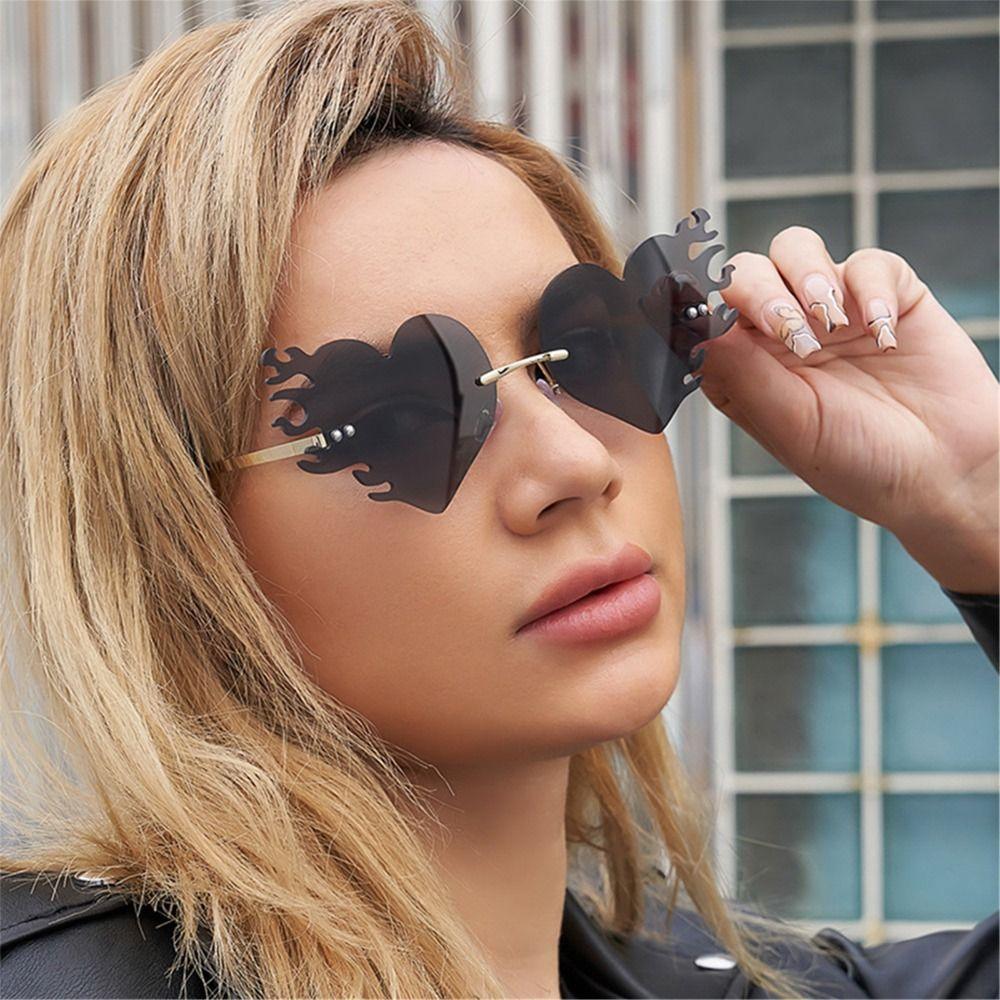 Costume Accessories Fire Heart Shaped Sunglasses Party Favor Eyewear for Women & Men