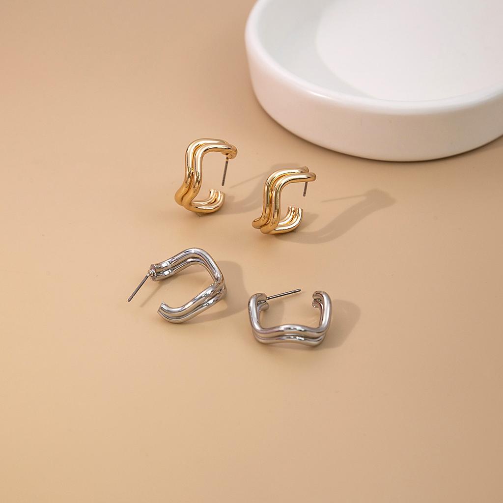 Геометрические асимметричные серьги-гвоздики, Нишевые простые серьги в холодном стиле, Четырехугольные открытые серьги