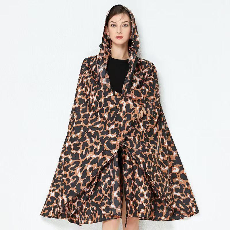 Fashion Big Size Women Leopard Raincoat Lightweight Rain Coat Poncho Ladies Waterproof Cloak Raincoats Adults Windproof Rainwear