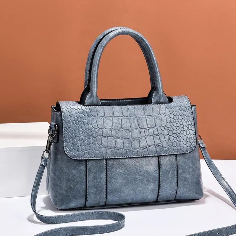 Сумочка женская сумка-мессенджер модная кожаная текстура на одно плечо хозяйственная сумка