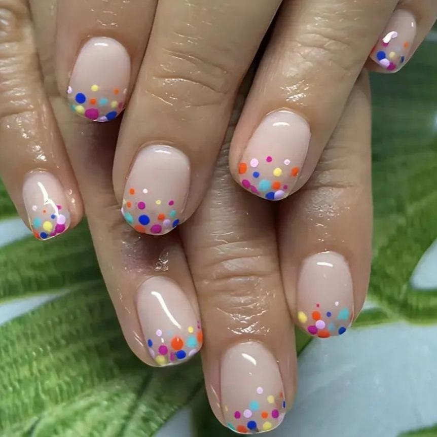 European And American New Manicure Nail Pads, Small And Fresh Macarons, Color Polka Dots, Short Square Wearing Nail Pads.