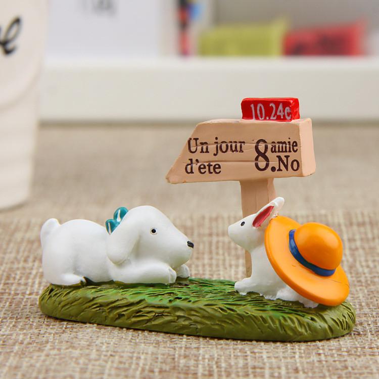 Resin Garden Cartoon Sign With Dog And Rabbit Design For Gifts Gardening