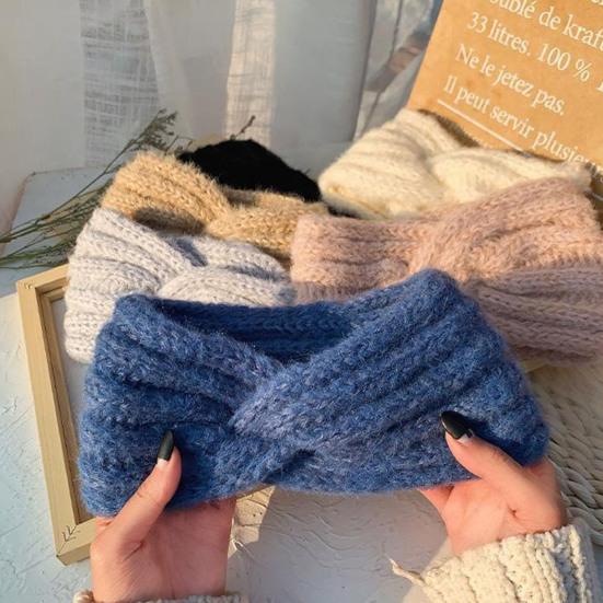 Женская зимняя повязка на голову, однотонная, с декором в виде крученой пряжи, теплая, удобная, для ушей, аксессуар для волос