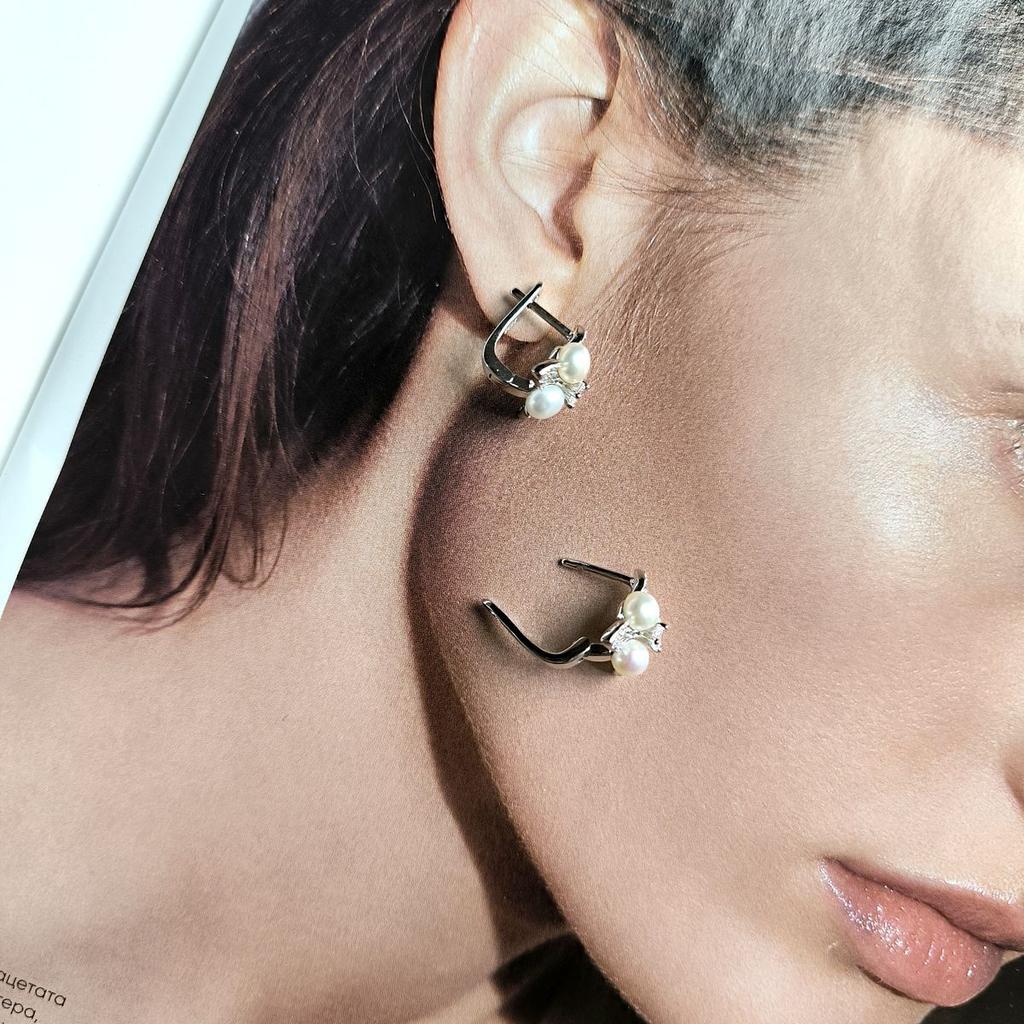 Серебряные серьги с натуральным жемчугом, фианитами (2160267)