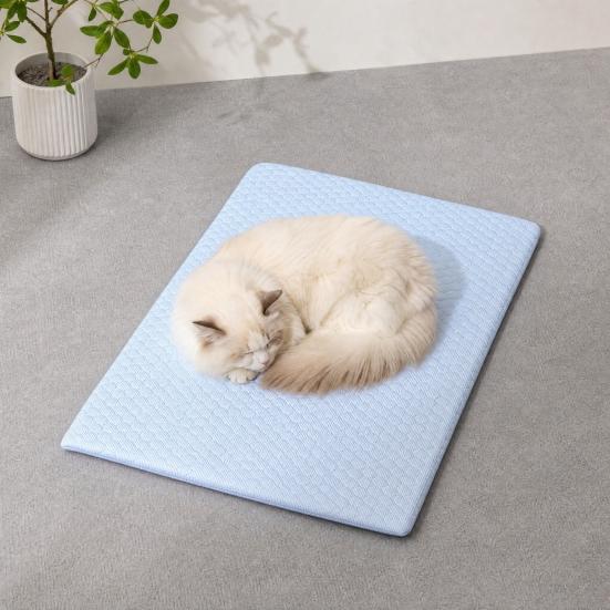 Dog Cooling Mat, Self-cooling Pet Mat with Refillable Ice Boxes, Cool Pet Bed Dog Ice Pad with Washable Cover for Cats Dogs Keeps Pets Cool in Summer