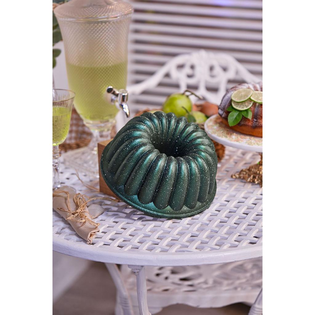 Slice Cast Cake Mold Cherry