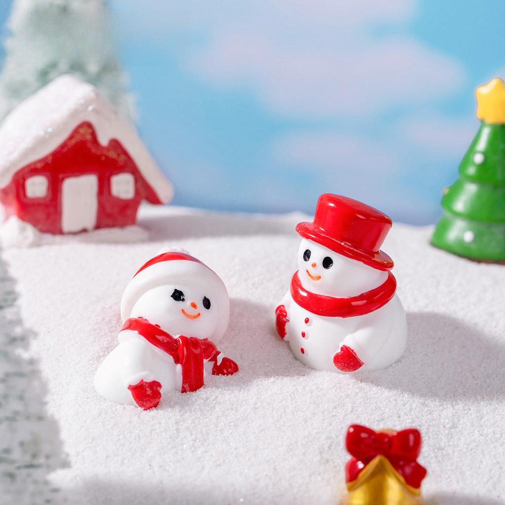 Decorative Resin Christmas Miniatures Santa Snowman Tree House For Holiday Display