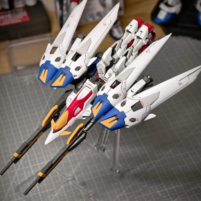RG 1/144 Трансформируемый Wing Zero Набор для сборки Gunpla Модель Космического Мобильного Доспеха Фигурка Действия С Эффектом Свечения В Темноте Игрушка для Мальчиков Подарок