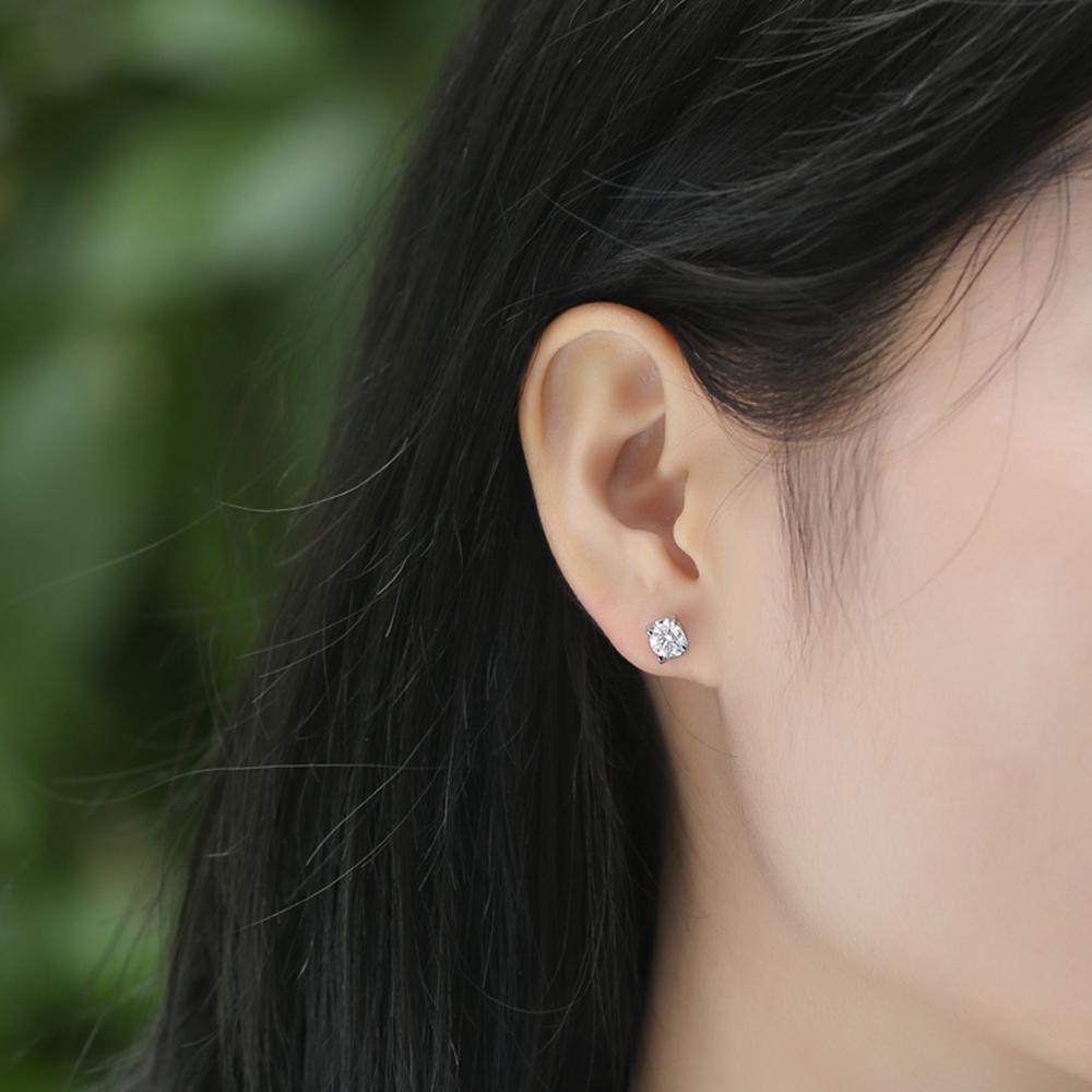 WUIHA Sparkling 100% 925 Sterling Silver 6.5MM VVS1 GRA Moissanite Diamond Anniversary Stud Earrings for Women Gift Fine Jewelry