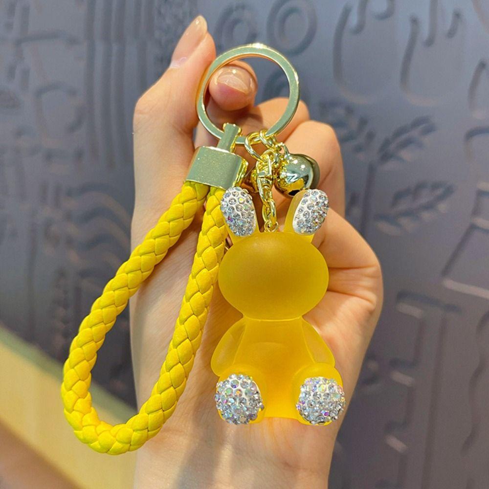 С брелоком для ключей в виде автомобильного мультяшного мешка с подвеской в виде хрустального кролика, небольшой подарок