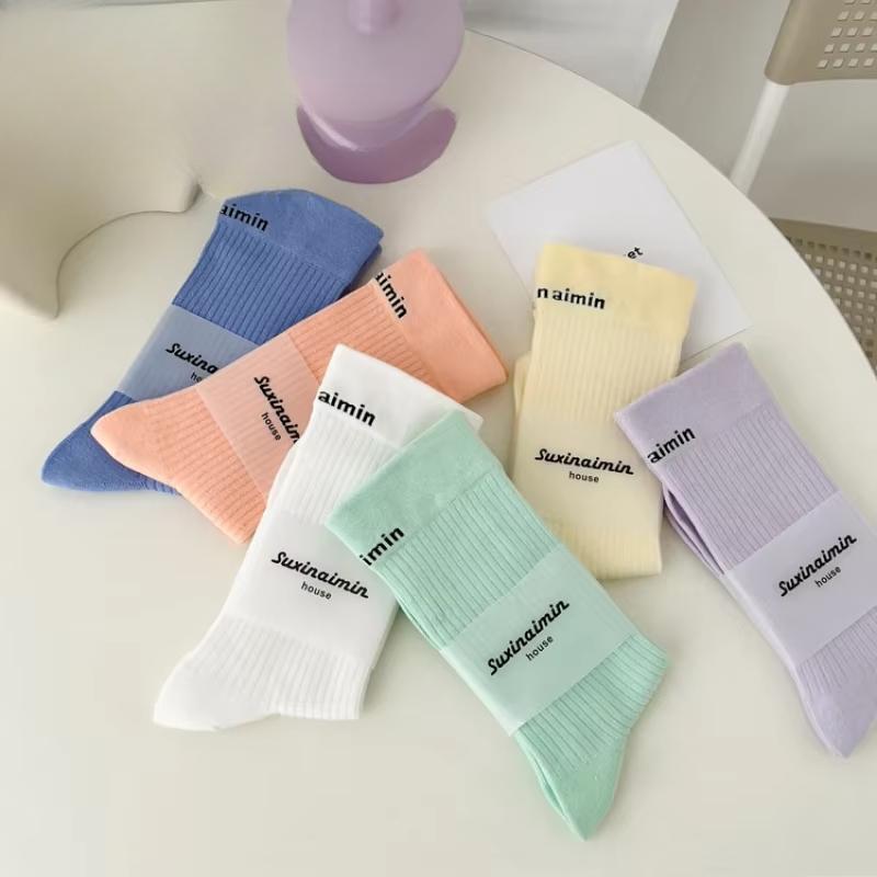 Модные носки с буквенным принтом, женские хлопковые дышащие спортивные носки, средние носки, однотонные длинные носки в японском спортивном стиле