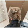 Niche Lamb Furry Bag Женская новая осенне-зимняя сумка с плюшевой текстурой через плечо Сумка-цепочка Изысканная маленькая сумка с мехом