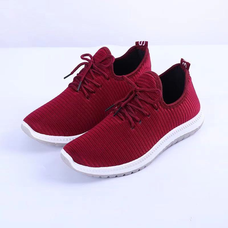 2025 Walking Shoes Breathable Old Beijing Cloth Shoes Middle-aged and Elderly One-pedal Sports and Leisure Versatile Elderly Men's Shoes