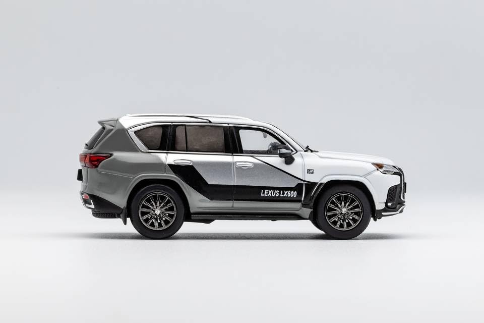 Продукты Gaincorp 1/64 Lexus LX600 F SPORT - (LHD) Многоцветный готовый продукт
