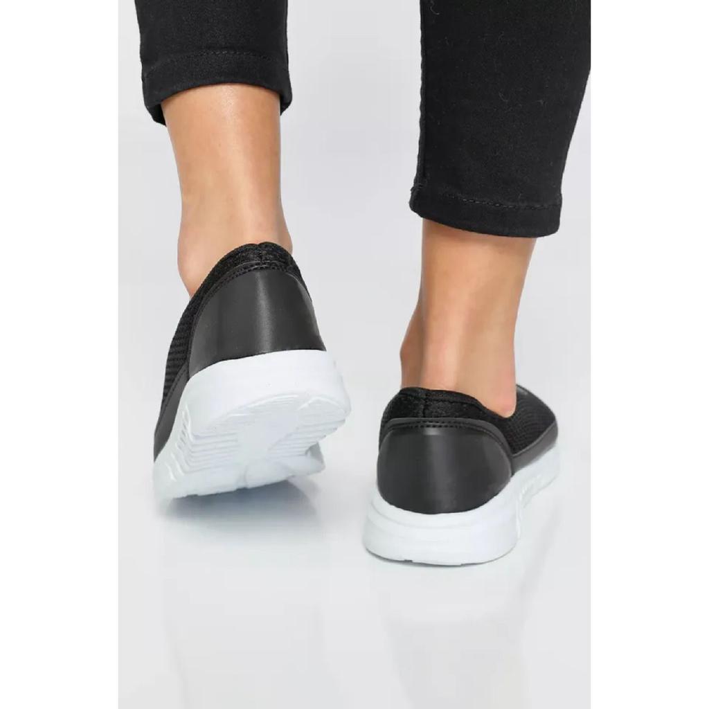 Women Sports Flat Shoes Light Orthopedic Base Mother Shoes