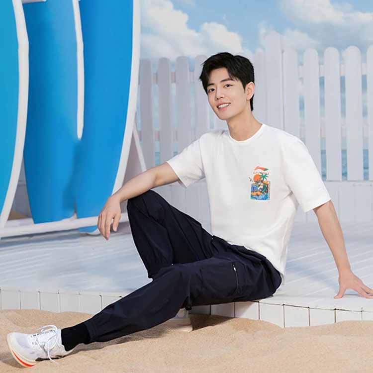 Li-Ning Printed Letter Round Neck Pullover Short Sleeve T-Shirt Men Tops White AHST177-1