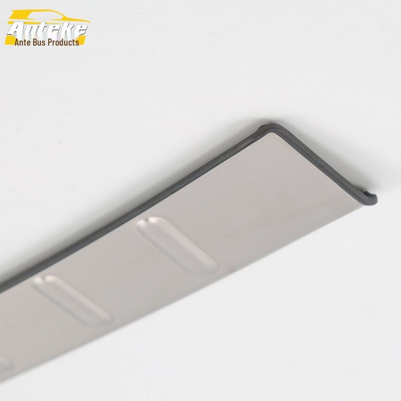 Stainless Steel Rear Guard Plate for Besturn 16 B50 Models: Trunk Protection & Decoration