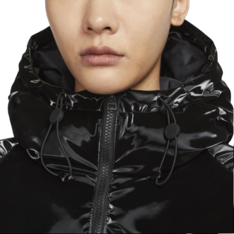 Nike Спортивная одежда Therma-FIT Свободная блестящая теплая хлопковая куртка на молнии с капюшоном Женские куртки черного цвета FV7828-010