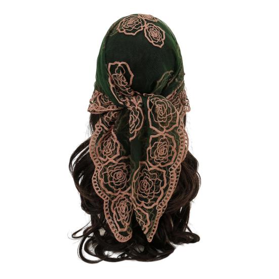 Платок на голову квадратный шарф с кружевной вышивкой розовые элементы мягкая ткань кружево головной убор акцент одежды